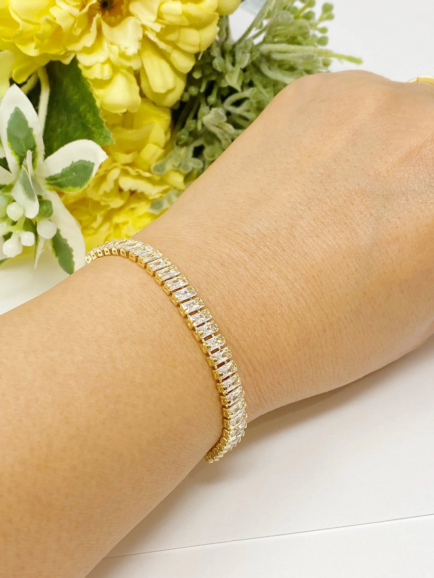 Classy Shine Bracelet